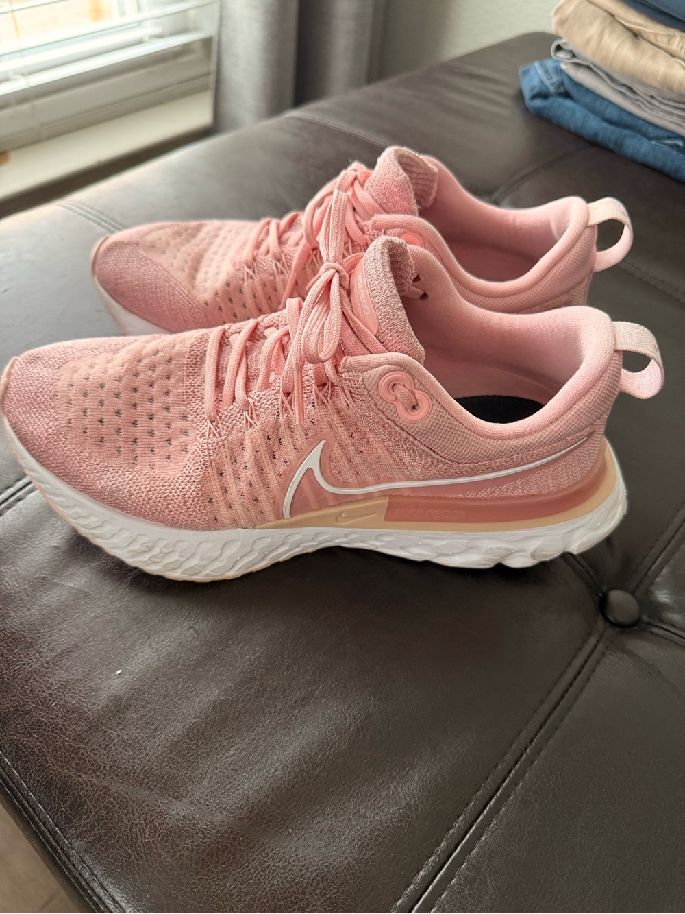 Nike Women's Blush Pink Flyknit Running Sneakers